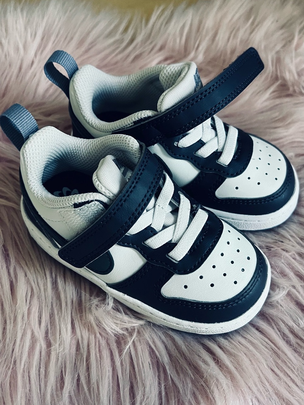 Nike White and Black Toddler Velcro Athletic Shoes